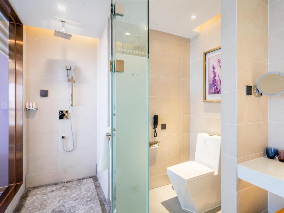 Lavande Hotel Luzhou Wanda Plaza Southwest Commercial City ภายนอก รูปภาพ
