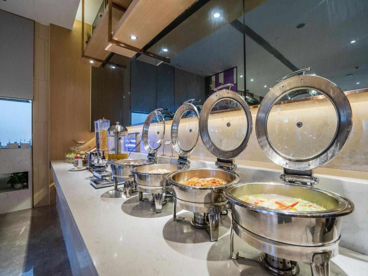 Lavande Hotel Luzhou Wanda Plaza Southwest Commercial City ภายนอก รูปภาพ