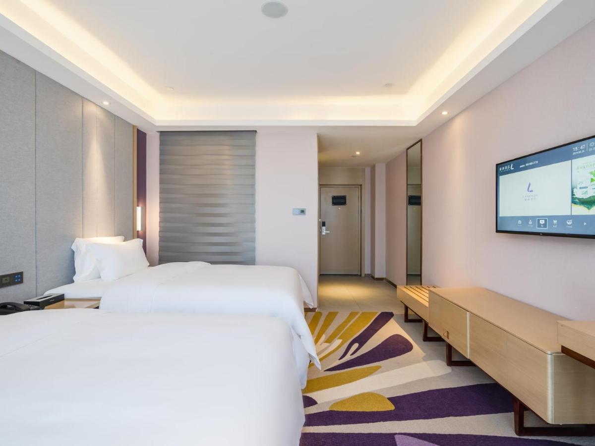 Lavande Hotel Luzhou Wanda Plaza Southwest Commercial City ภายนอก รูปภาพ