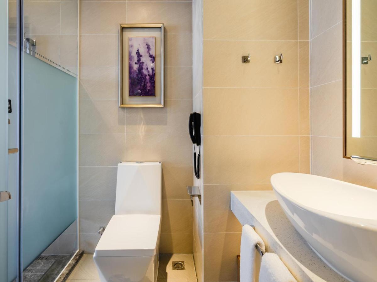 Lavande Hotel Luzhou Wanda Plaza Southwest Commercial City ภายนอก รูปภาพ